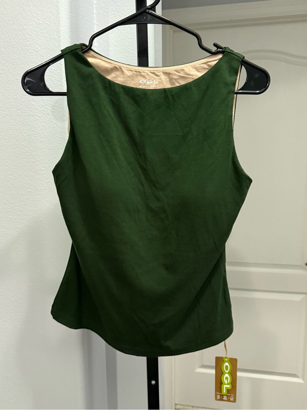 OGL Top Size Medium NEW Boatneck Brami Tank Green Built in Bra